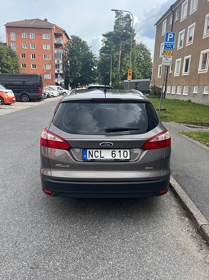 Ford Focus 3 of 6