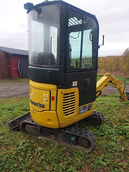 Komatsu PC16R HS 2 of 8