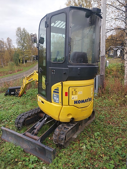 Komatsu PC16R HS 3 of 8