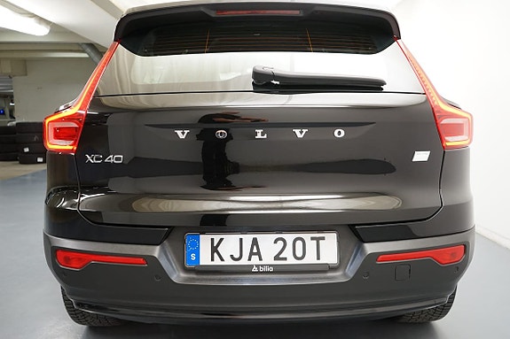 Volvo XC40 15 of 18
