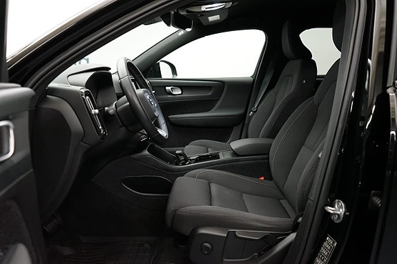 Volvo XC40 5 of 18