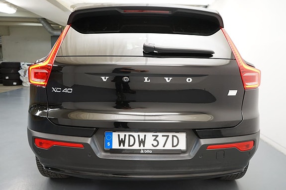Volvo XC40 15 of 18