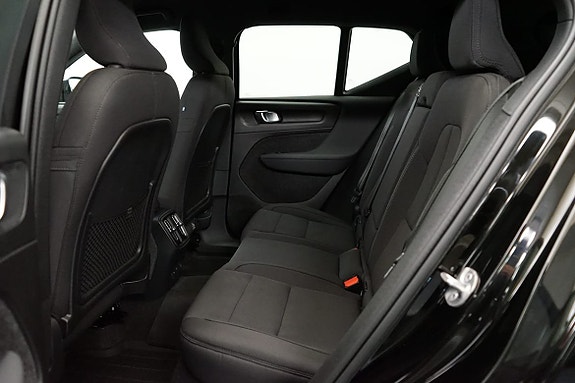 Volvo XC40 7 of 18