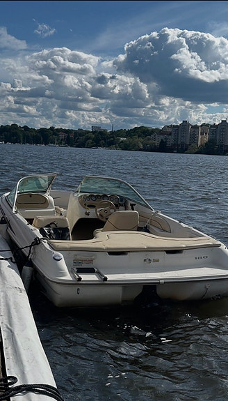 Sea ray 180 4 of 5