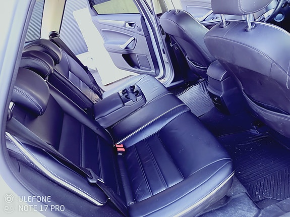 Ford Mondeo 10 of 11