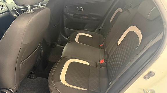 Kia Ceed 9 of 12