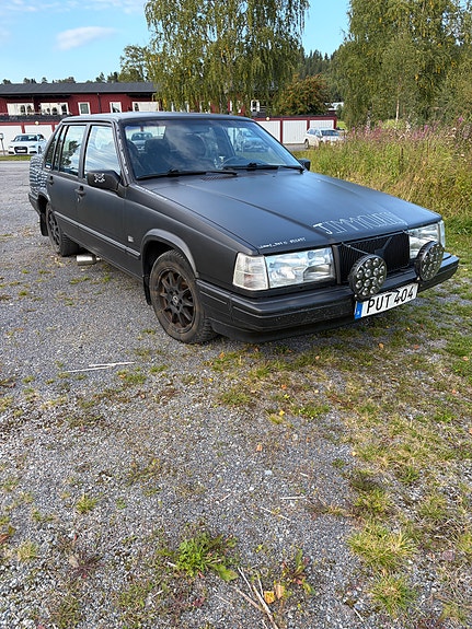 Volvo 940 2 of 2