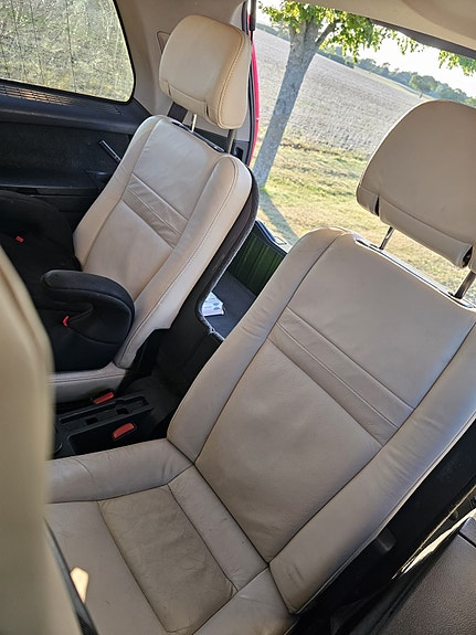 Volvo XC90 4 of 11