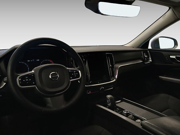 Volvo V60 Cross Country 12 of 16