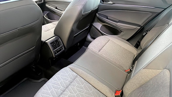 Volkswagen Golf I 11 of 15