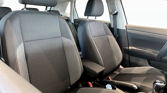 Volkswagen Polo 8 of 12