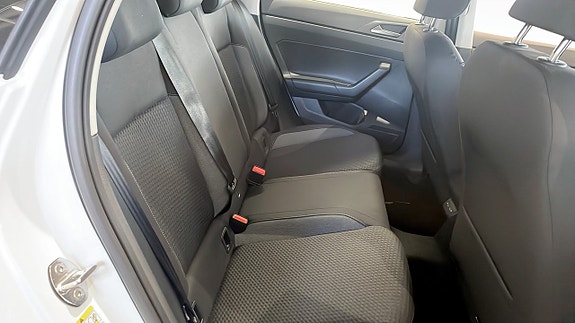Volkswagen Polo 11 of 12
