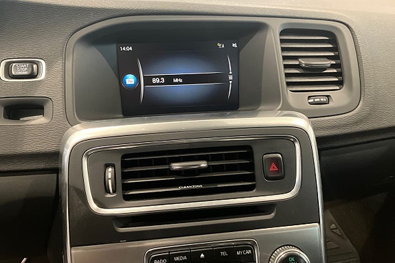 Volvo V60 15 of 21