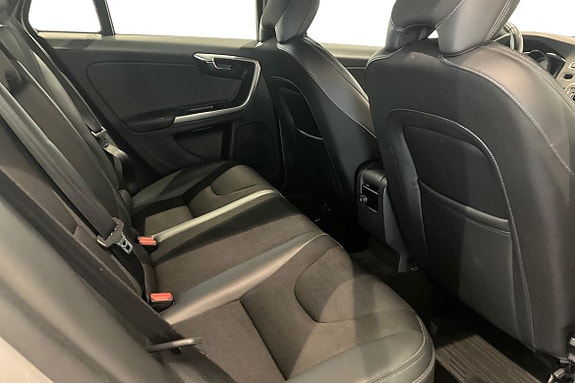 Volvo V60 9 of 21