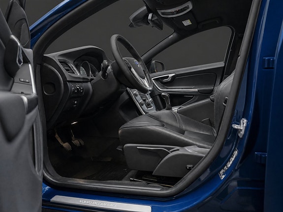 Volvo V60 7 of 27