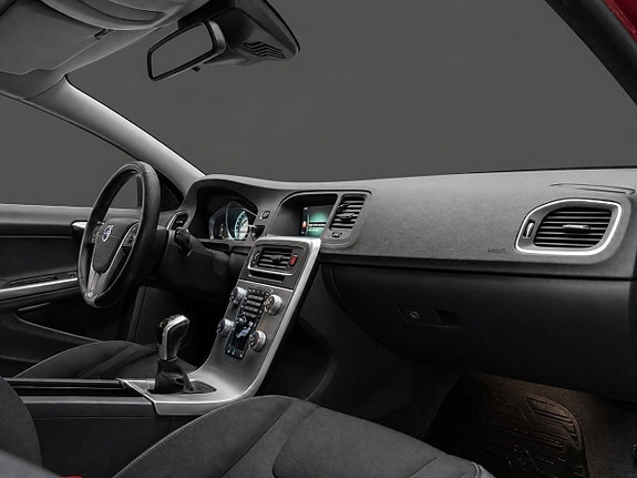 Volvo V60 15 of 18
