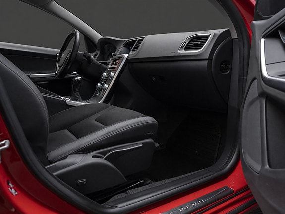 Volvo V60 14 of 18