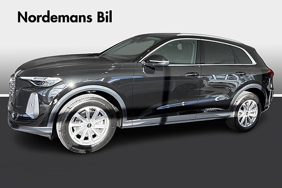 Audi Q5 2 of 7