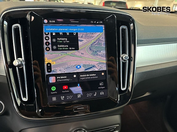 Volvo XC40 15 of 20