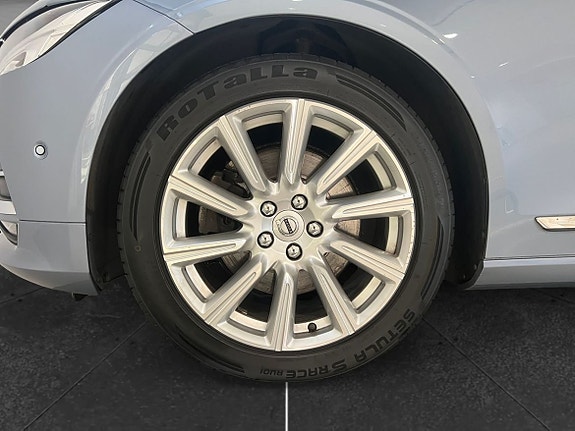 Volvo V90 9 of 14