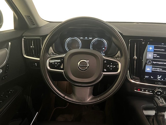 Volvo V90 10 of 14