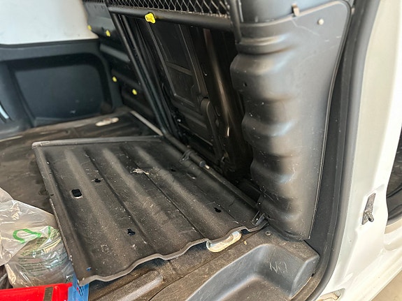 Citroen Berlingo 11 of 22