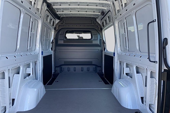 Mercedes-Benz Sprinter 319 14 of 17
