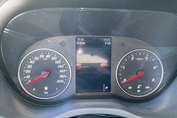 Mercedes-Benz Sprinter 319 7 of 17