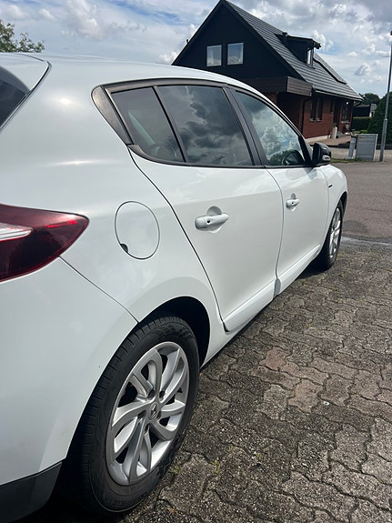 Renault Megane III 4 of 10