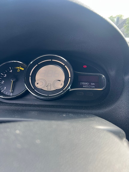 Renault Megane III 9 of 10