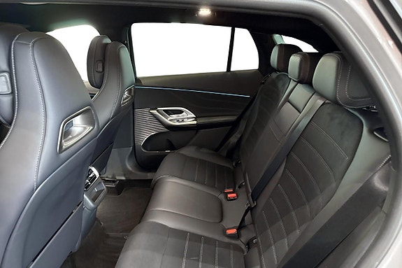 Mercedes-Benz GLC400 11 of 15