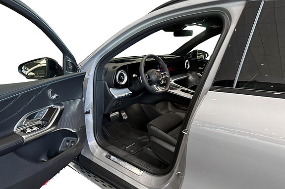 Mercedes-Benz GLC400 12 of 15