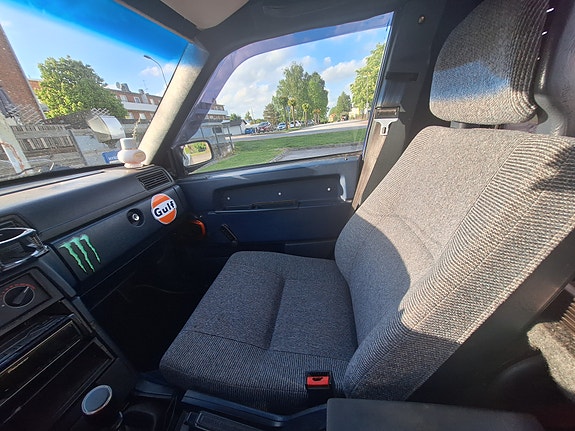 Volvo 740 3 of 9