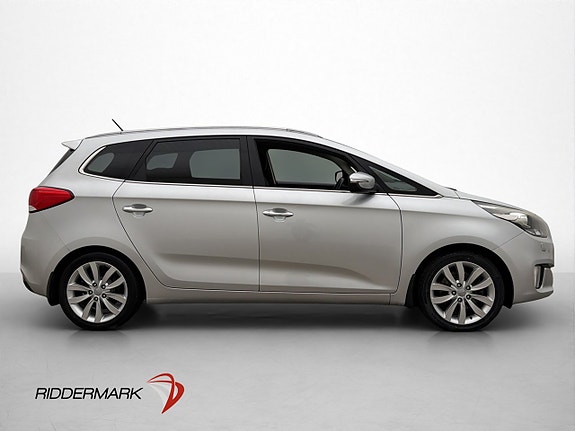 Kia Carens 9 of 29