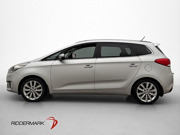 Kia Carens 4 of 29