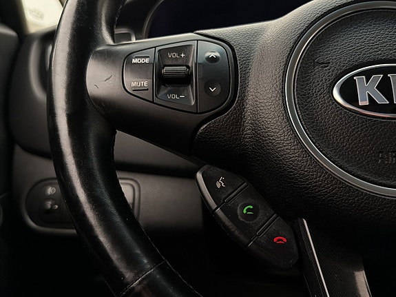 Kia Carens 19 of 29