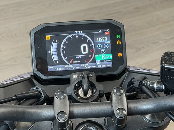 Honda Hornet 750 BoF Edition 5 of 5