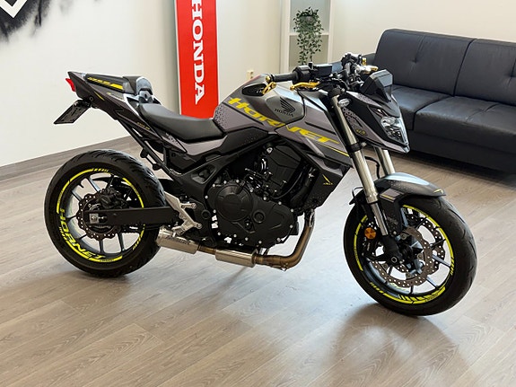 Honda Hornet 750 BoF Edition 2 of 5