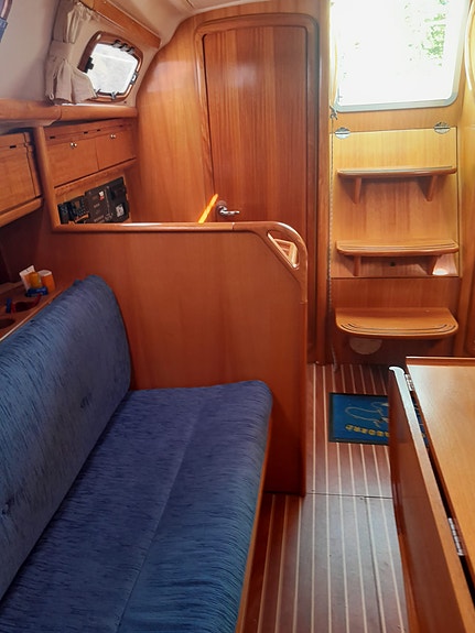 Bavaria 30 Cruiser 2006 9 of 13