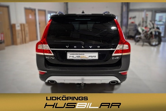Volvo XC70 8 of 18