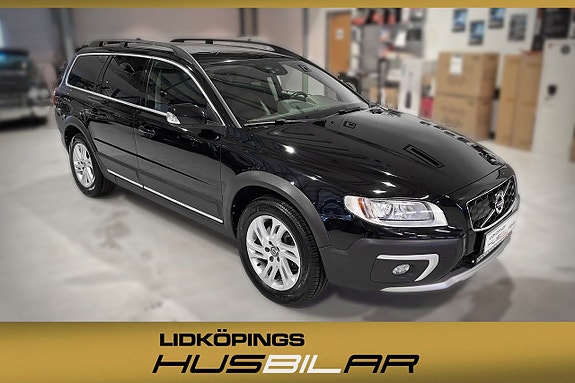 Volvo XC70 2 of 18