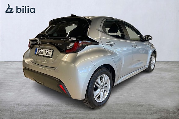 Toyota Yaris 19 of 21