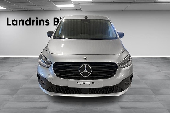 Mercedes-Benz eCitan 2 of 16