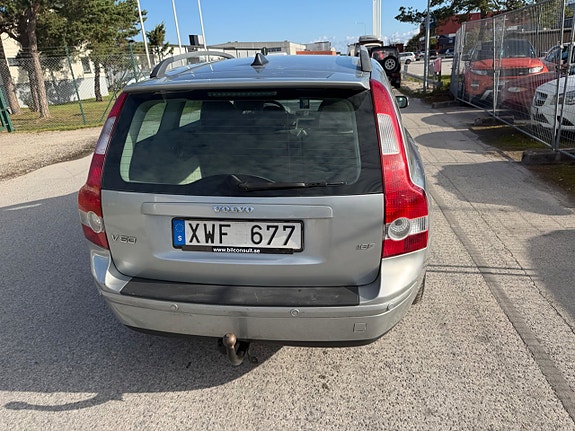 Volvo V50 10 of 27