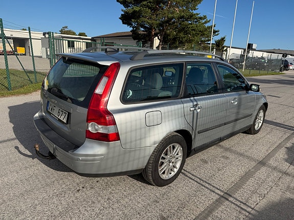 Volvo V50 6 of 27