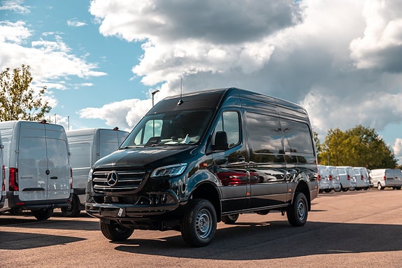 Mercedes-Benz Sprinter 319 2 of 6