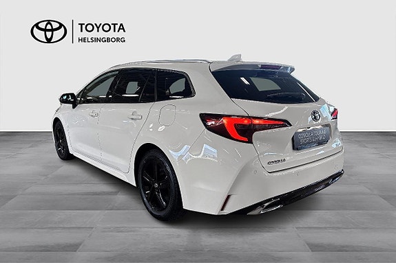 Toyota Corolla 6 of 13