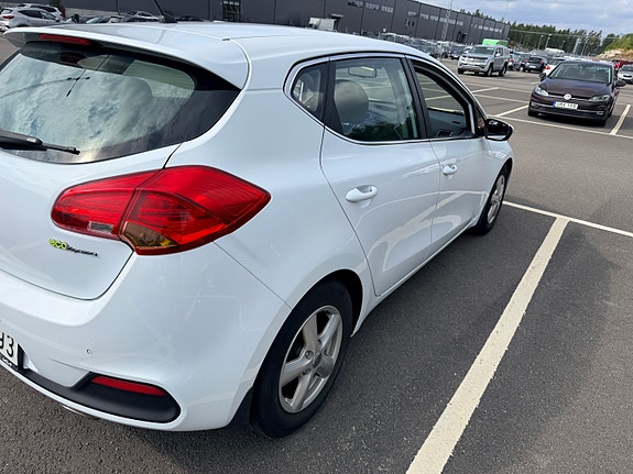 Kia Ceed 7 of 11