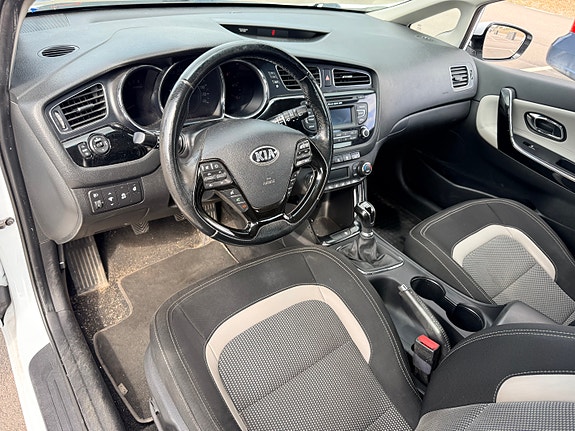 Kia Ceed 5 of 11