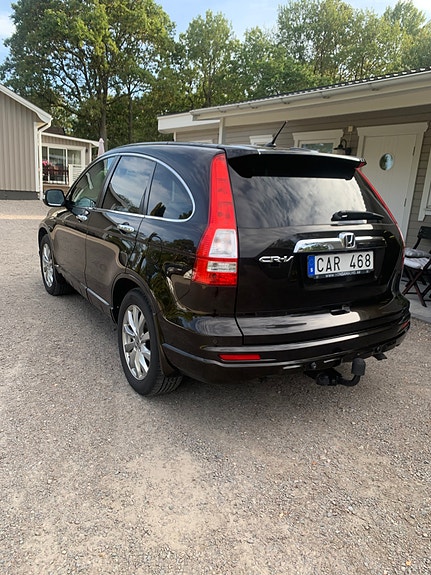 Honda CR-V 2 of 8